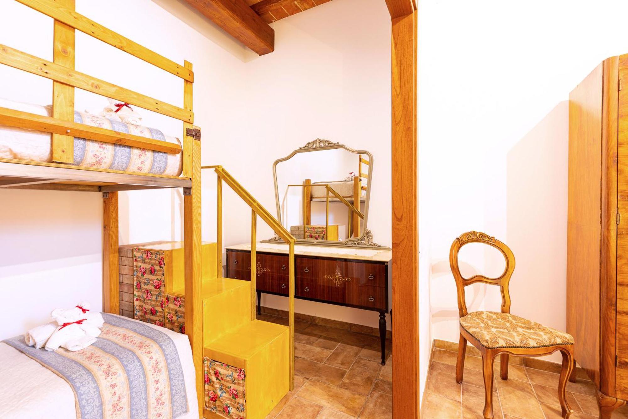 Agriturismo Il Casato - Il Torchio Пиенца Екстериор снимка